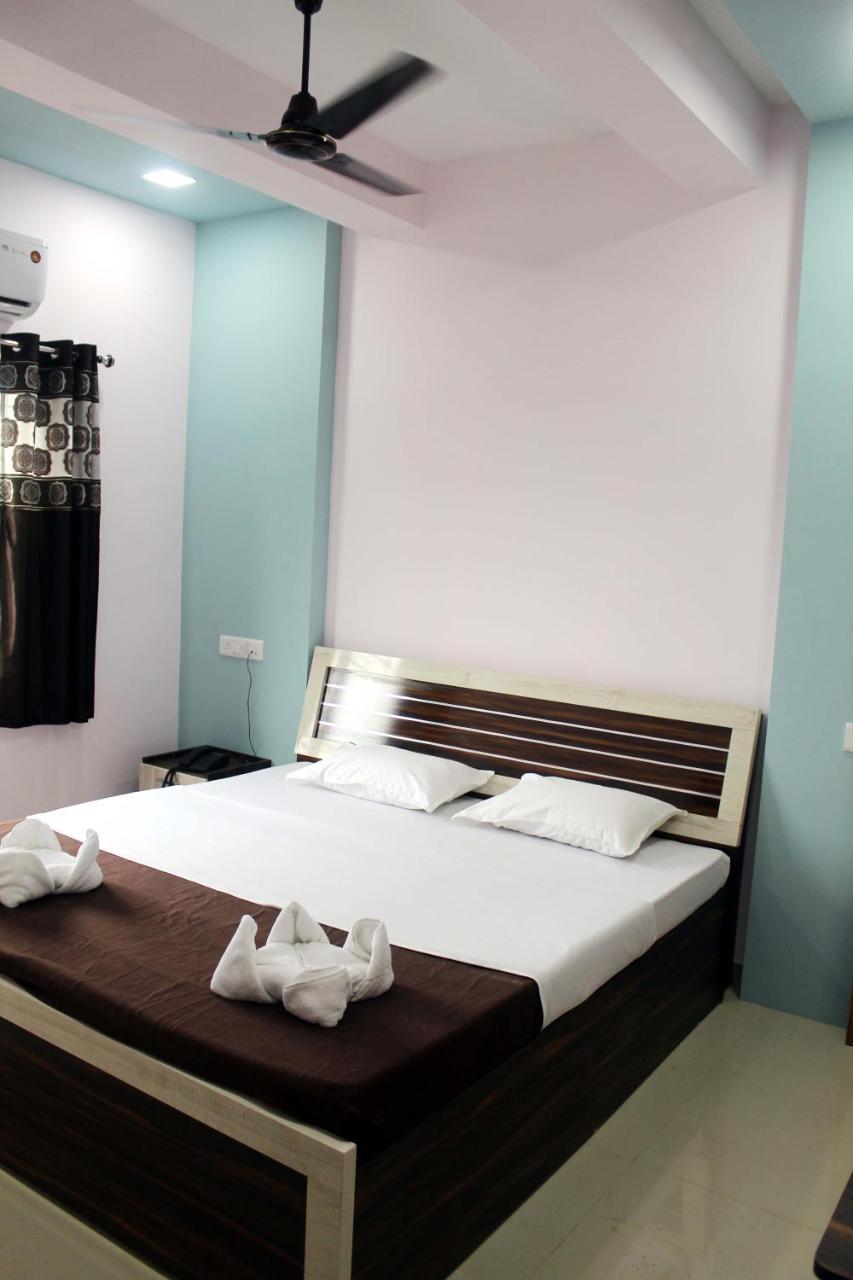 Neelisha River Front Inn Kankavali Екстериор снимка